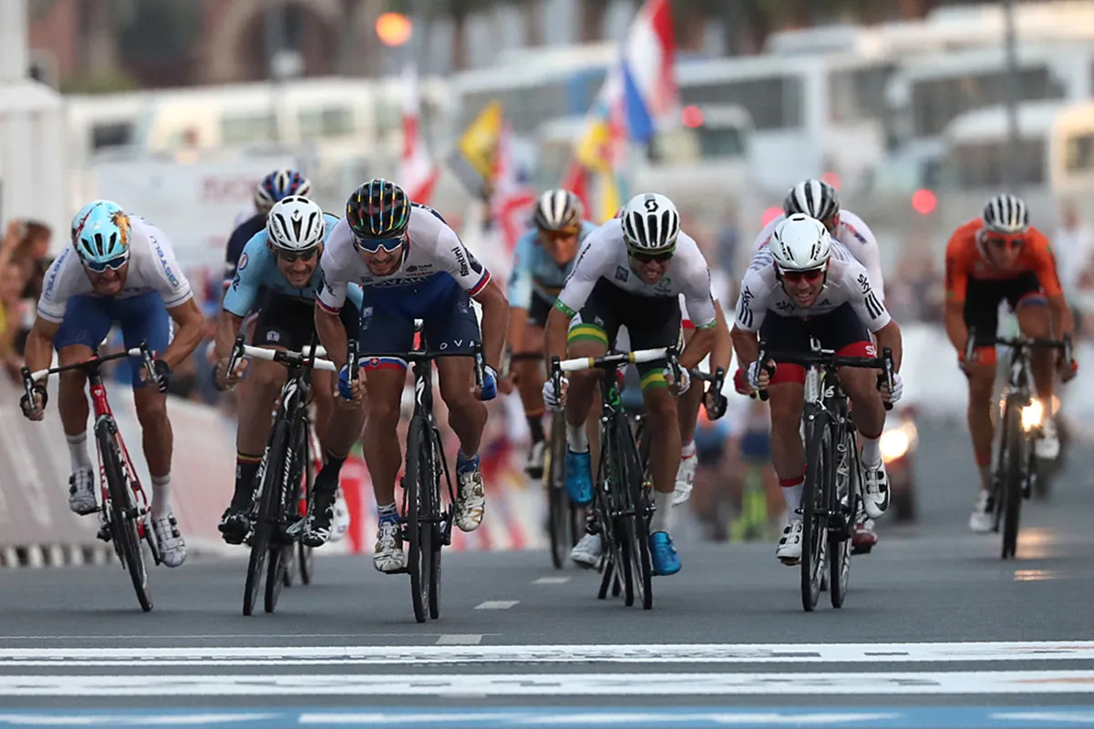 Mastering Cycling Cadence - The Ultimate Guide to Efficiency, Speed & Comfort