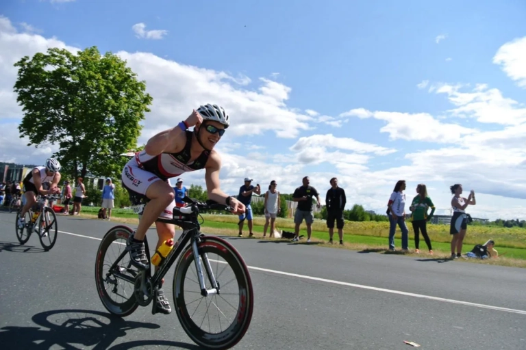Mastering Indoor Cycling for Carbon Road Bikes - Setup, Form & Training Guide